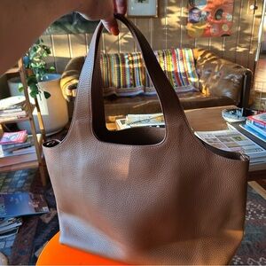 CUYANA System Tote 16-inch in Caramel
